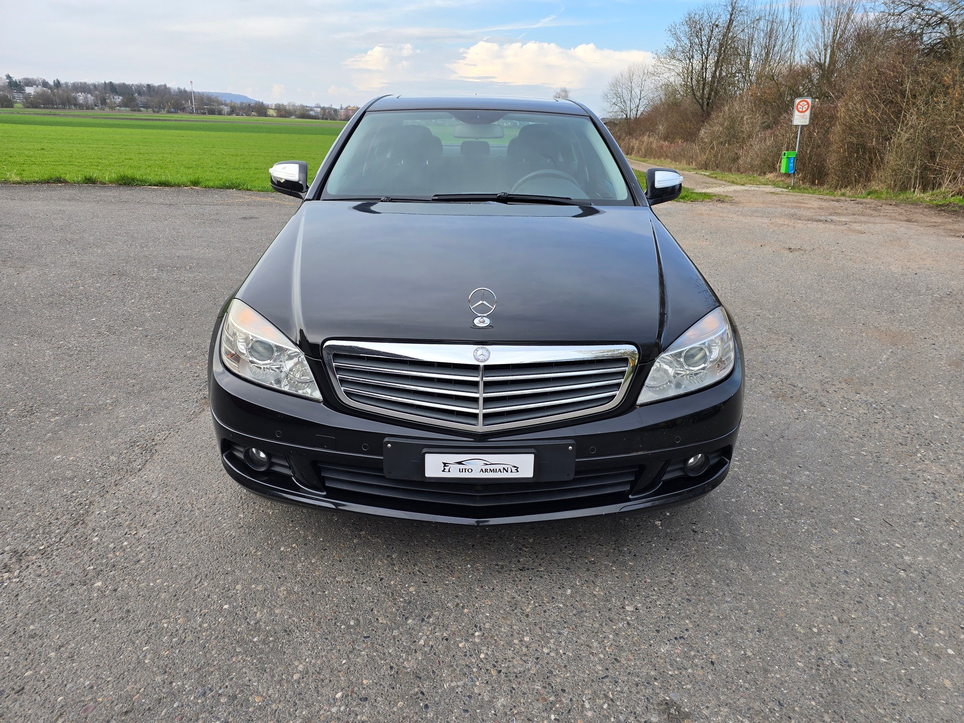 MERCEDES-BENZ C 180 CGI BlueEfficiency Avantgarde Automatic-image-0