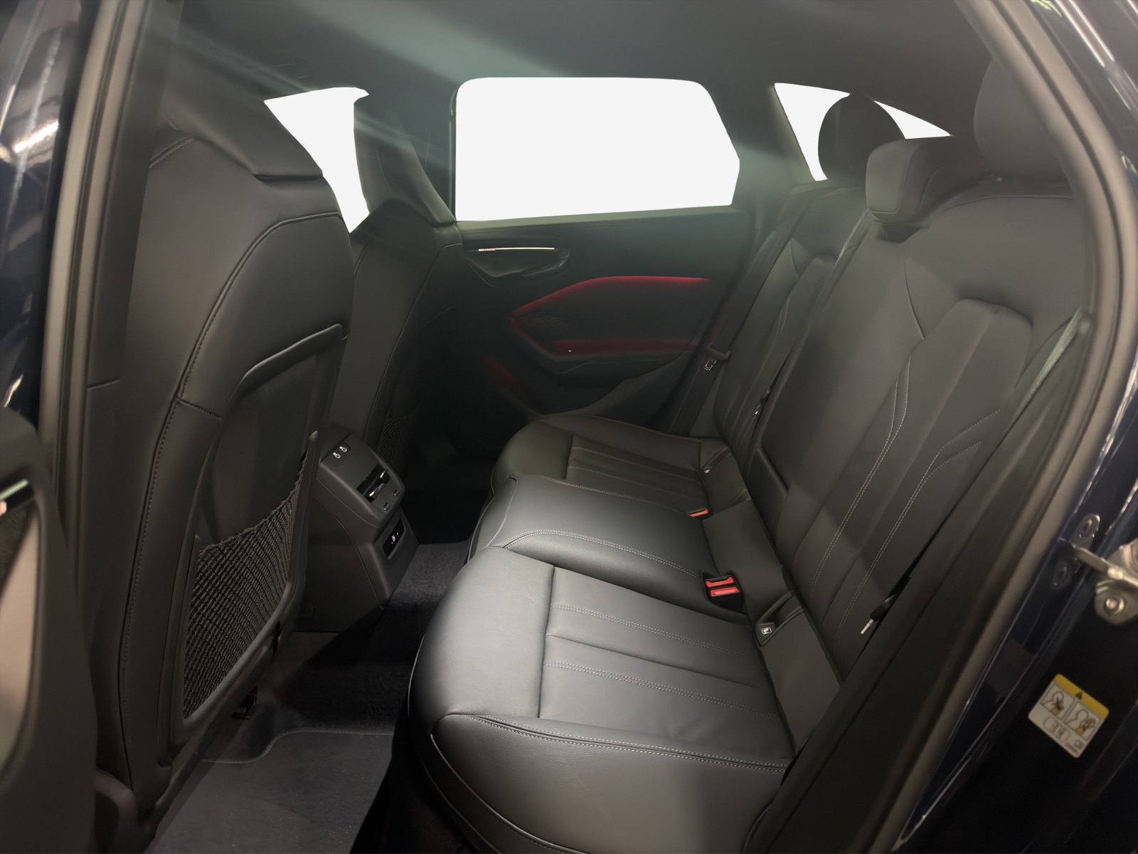 AUDI A5 Avant e-hybrid quattro Attraction 220 kW S tronic-image-11