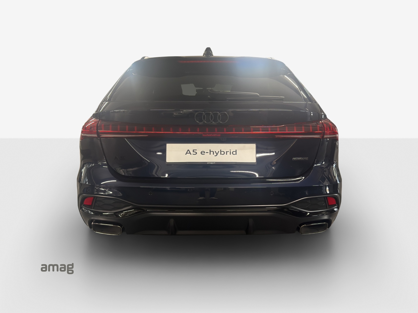 AUDI A5 Avant e-hybrid quattro Attraction 220 kW S tronic-image-3