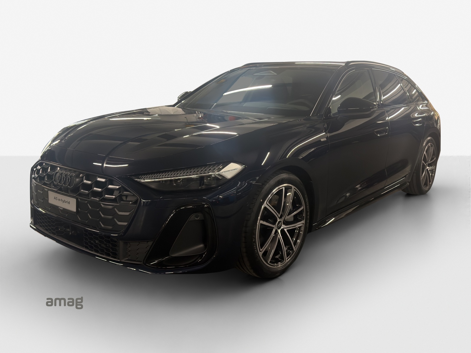AUDI A5 Avant e-hybrid quattro Attraction 220 kW S tronic-image-0