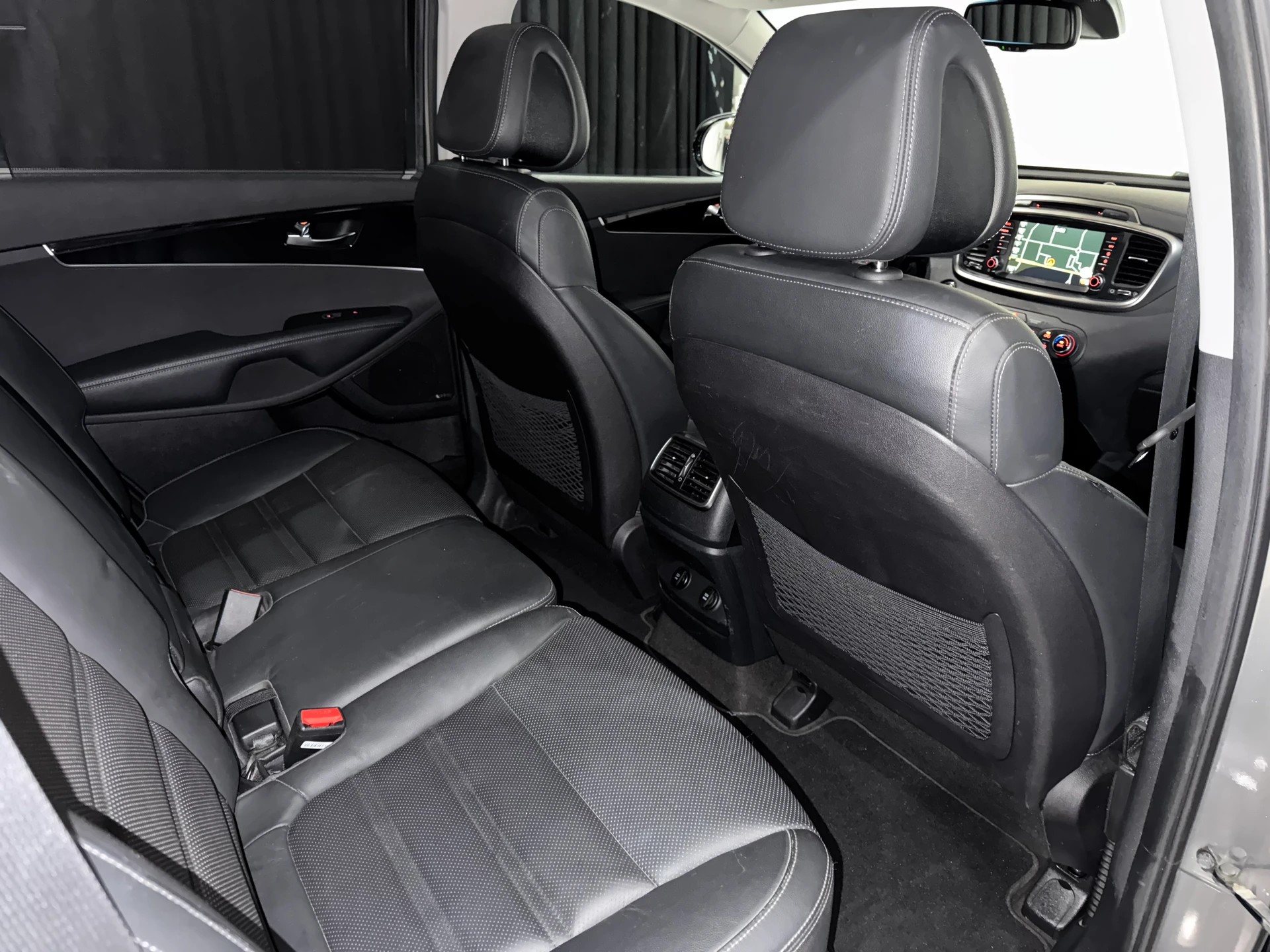 KIA Sorento 2.2 CRDI Style 5P. Automatic-image-9