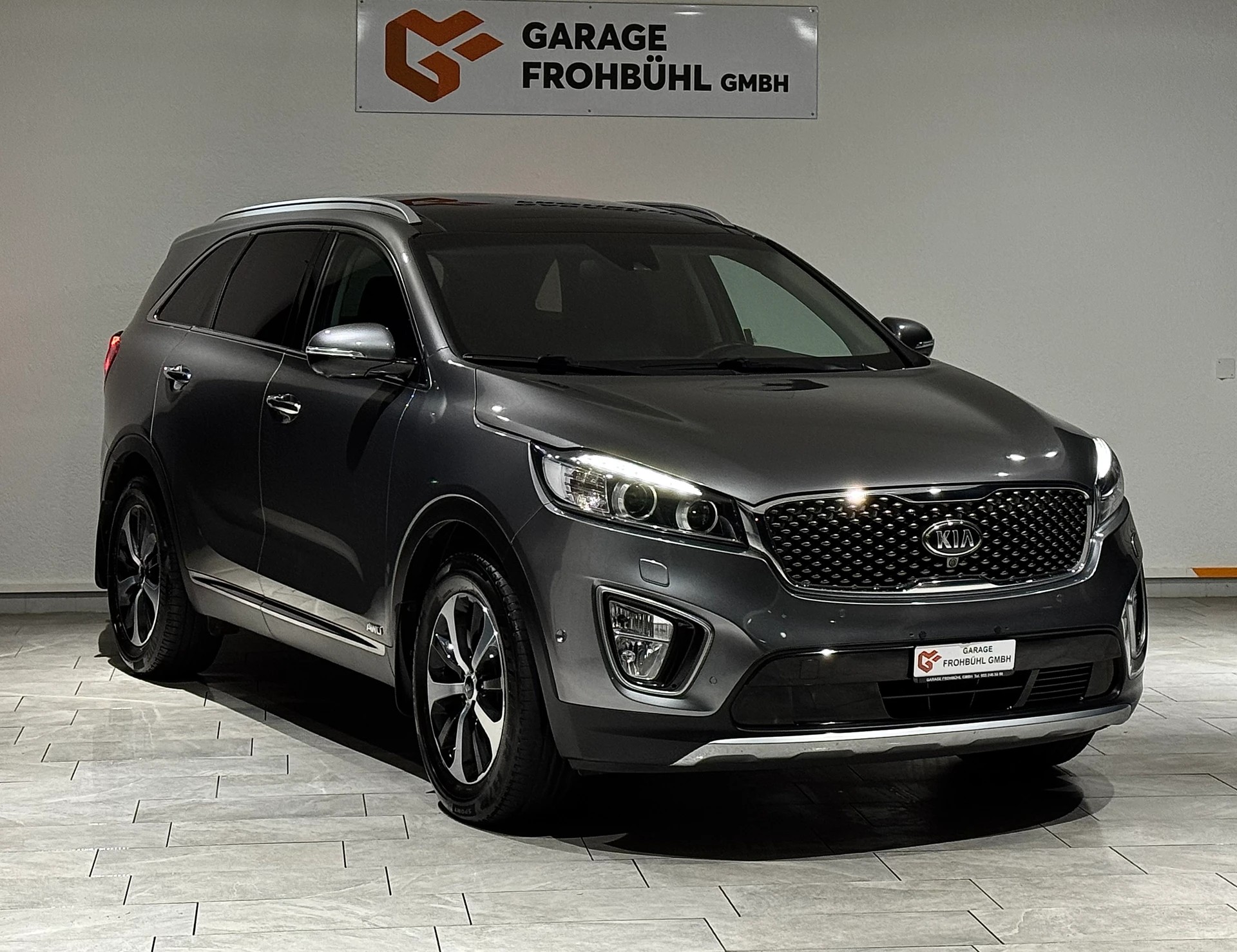 KIA Sorento 2.2 CRDI Style 5P. Automatic-image-2