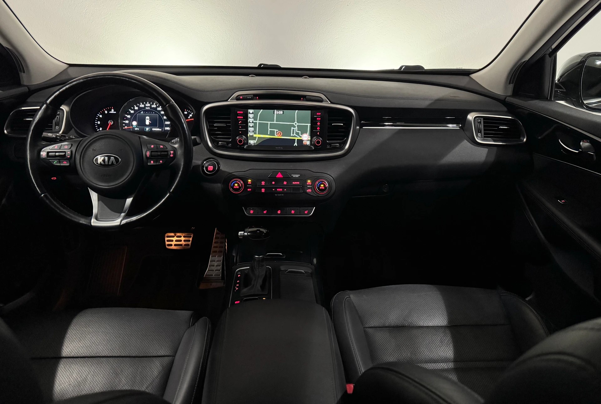 KIA Sorento 2.2 CRDI Style 5P. Automatic-image-8