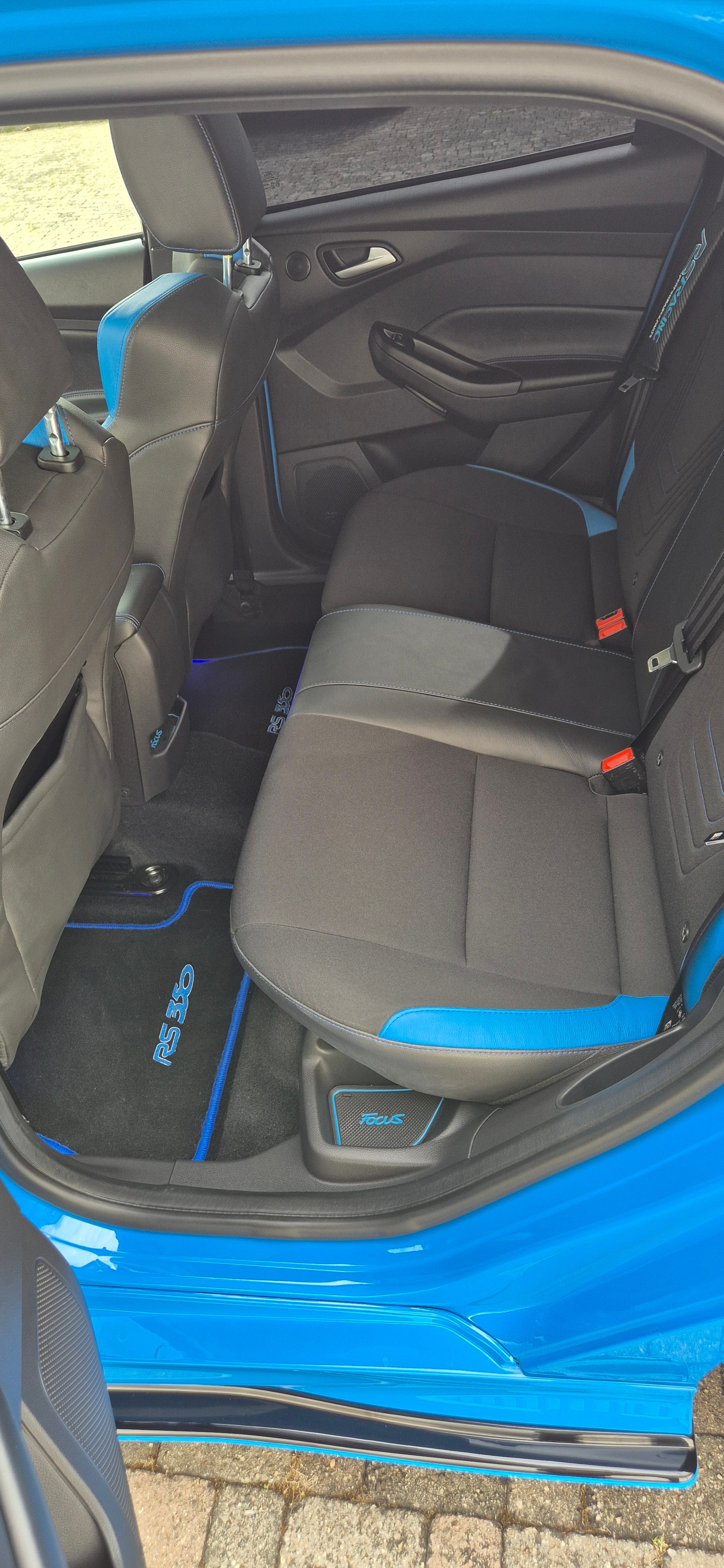 FORD Focus 2.3 EcoBoost RS AWD-image-10