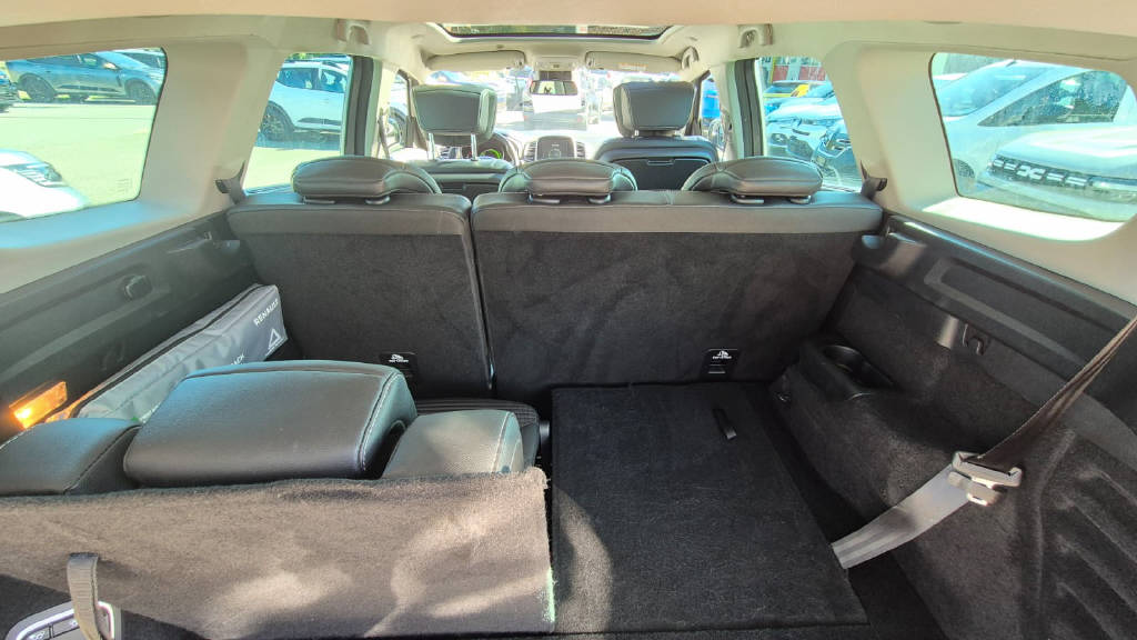 RENAULT Grand Scénic 1.6 dCi 160 Bose EDC-image-5