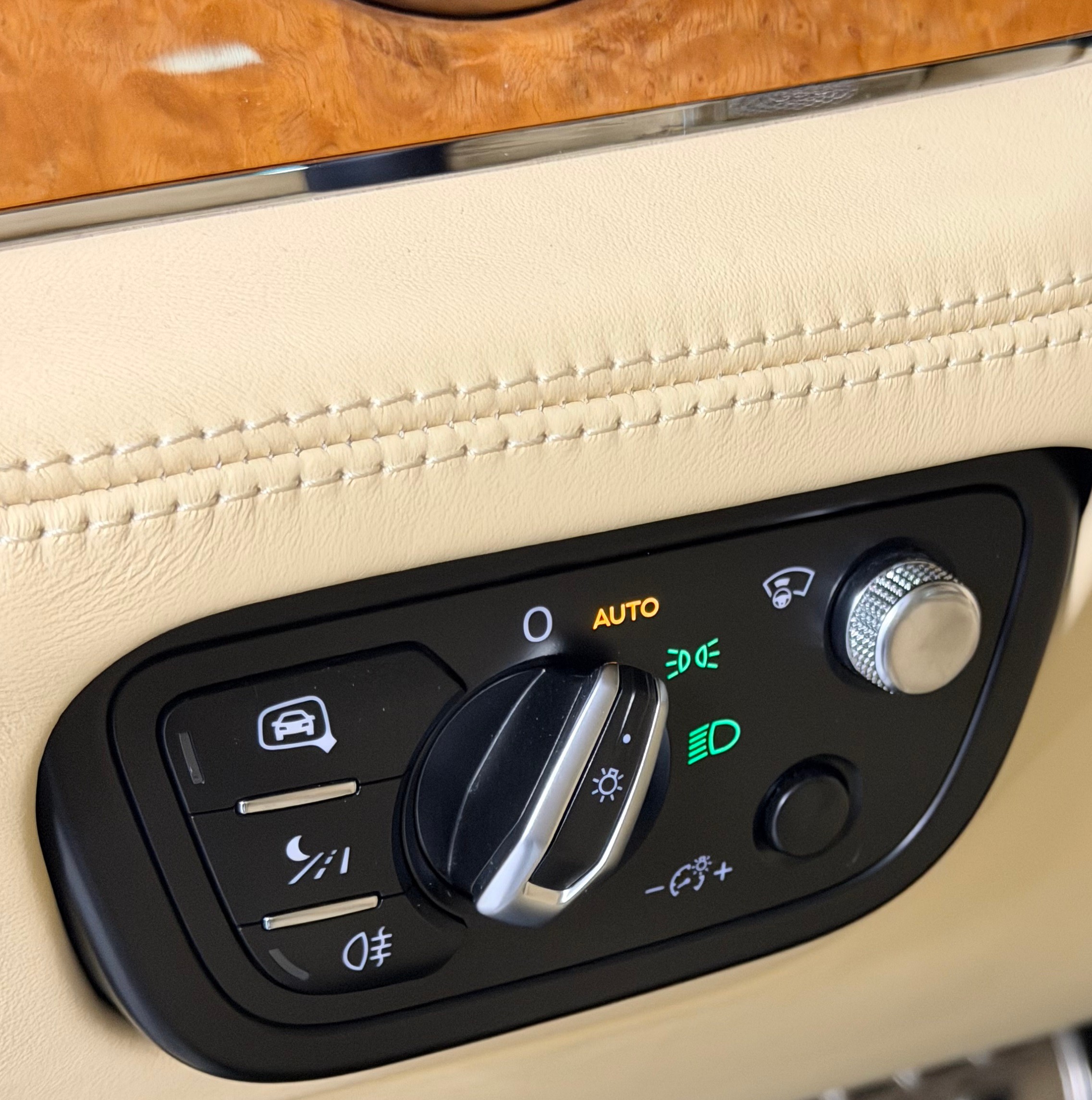 Image BENTLEY BENTAYGA Bentayga W12