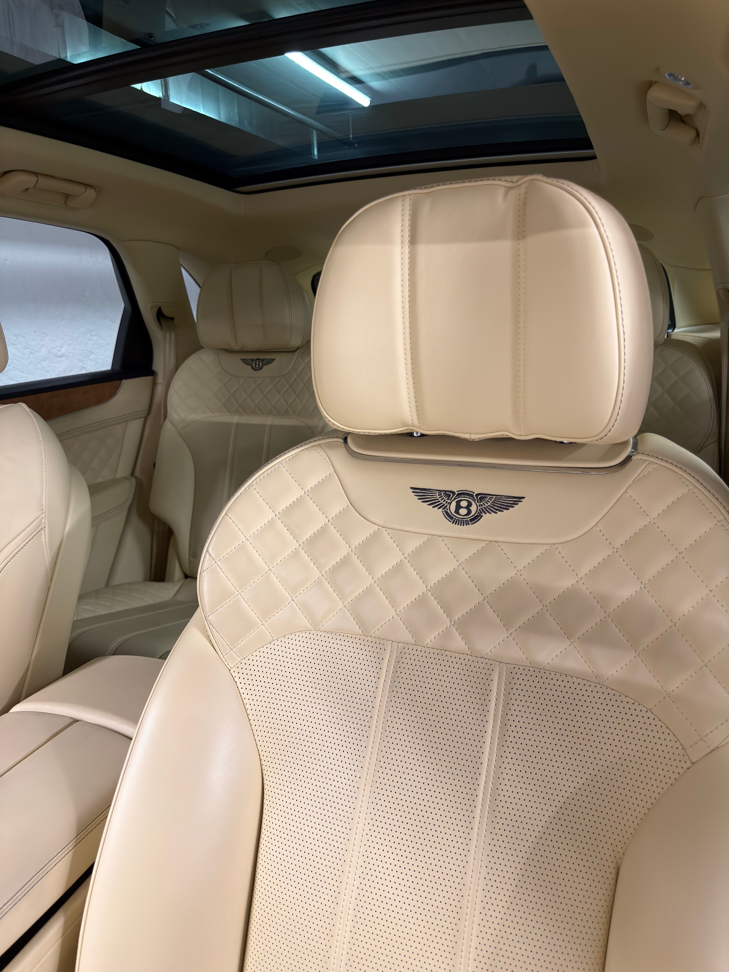 Image BENTLEY BENTAYGA Bentayga W12