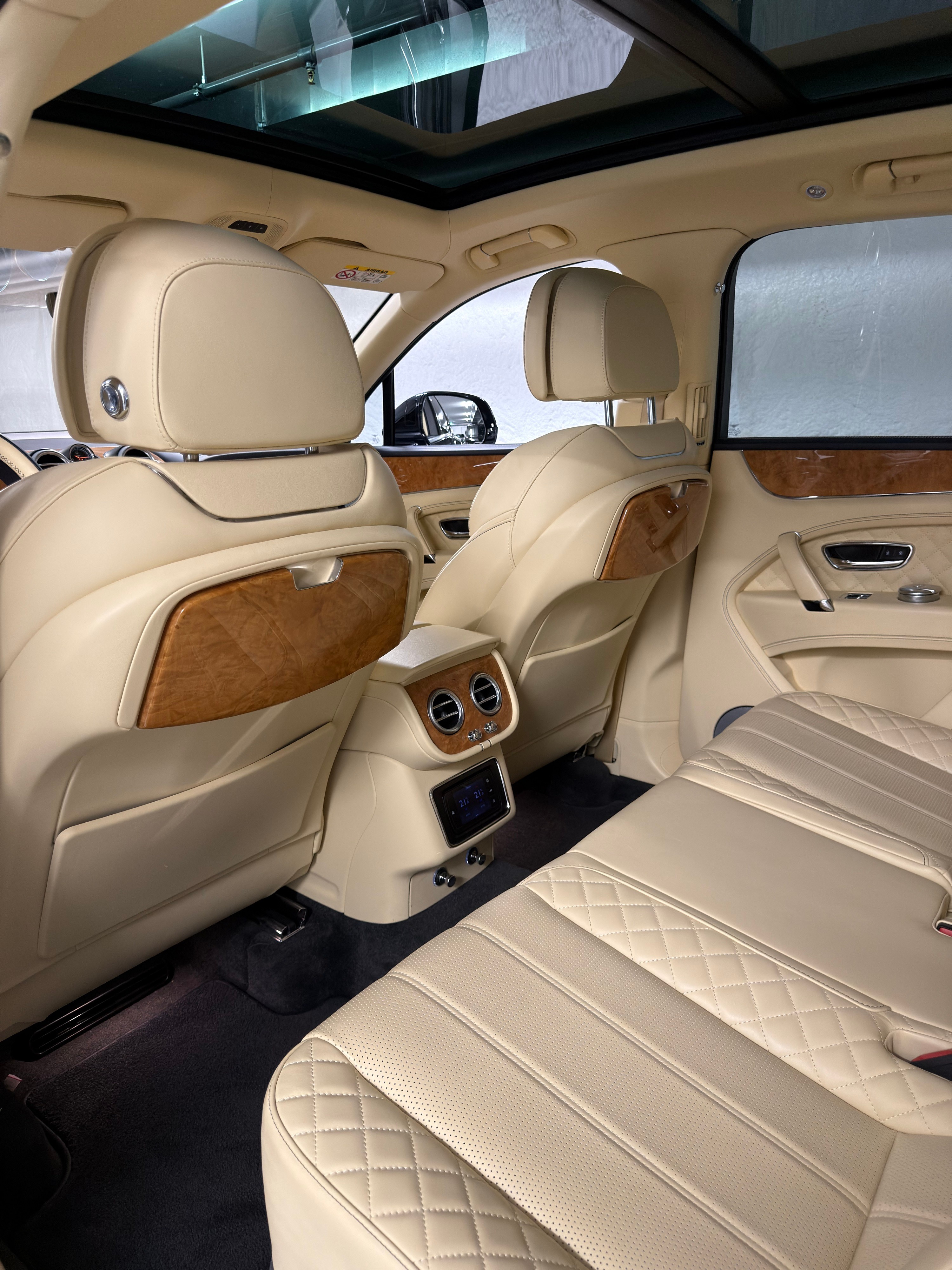 Image BENTLEY BENTAYGA Bentayga W12