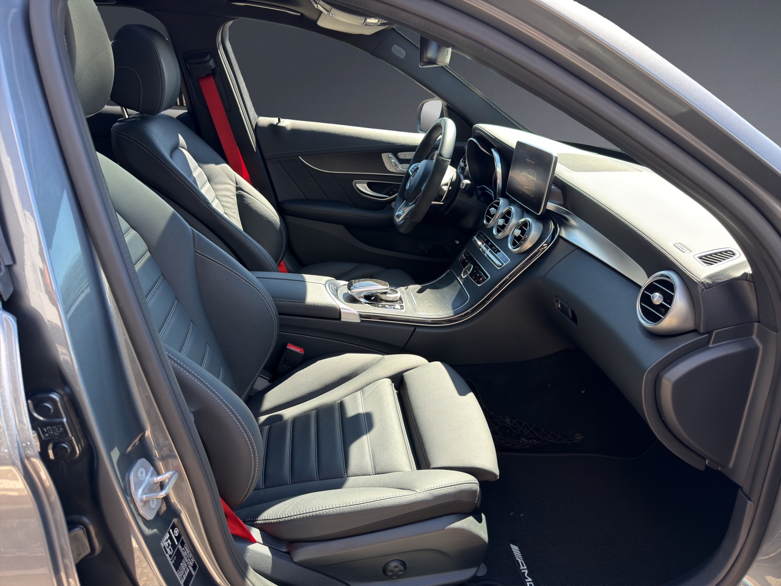 MERCEDES-BENZ C 43 AMG 4Matic 9G-Tronic-image-6