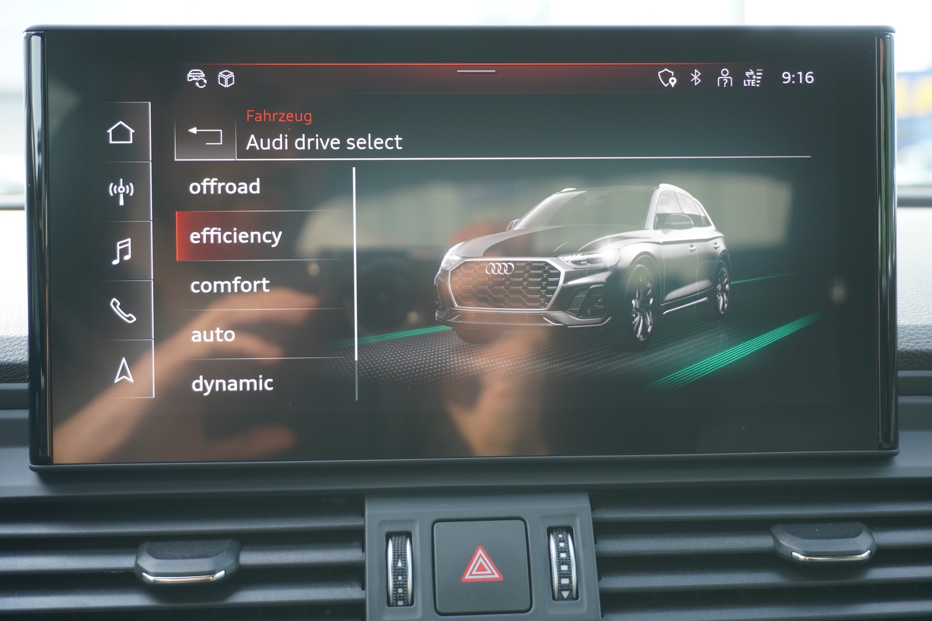AUDI Q5 40 TDI S-line quattro S-tronic-image-24