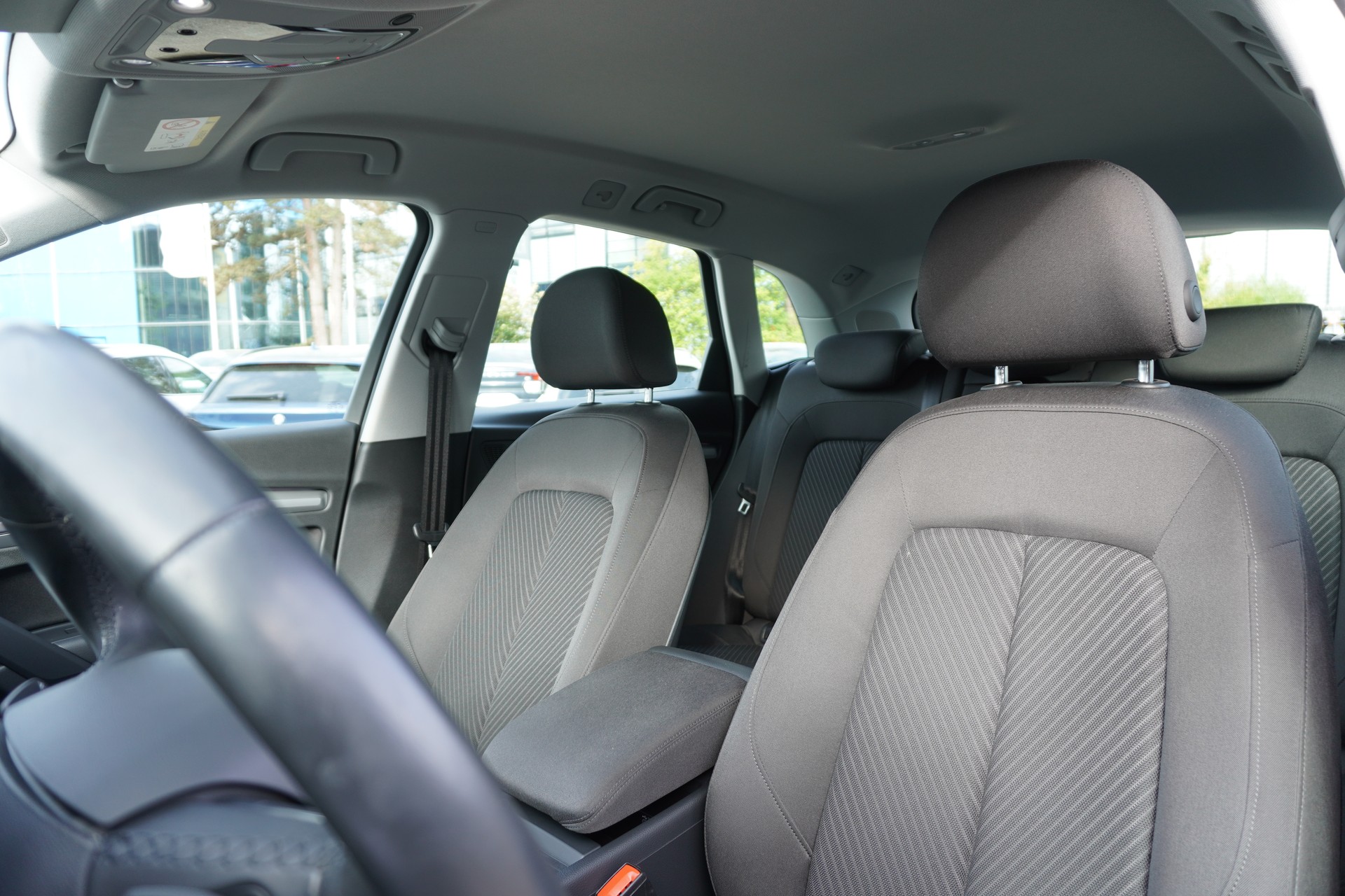 AUDI Q5 40 TDI S-line quattro S-tronic-image-11