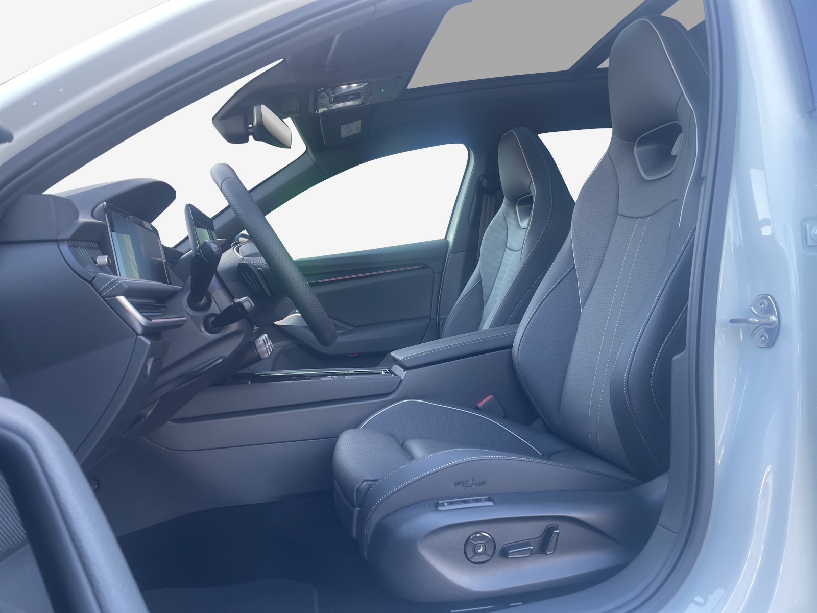 SKODA Superb Combi 1.5 TSI PHEV Sportline DSG-image-14