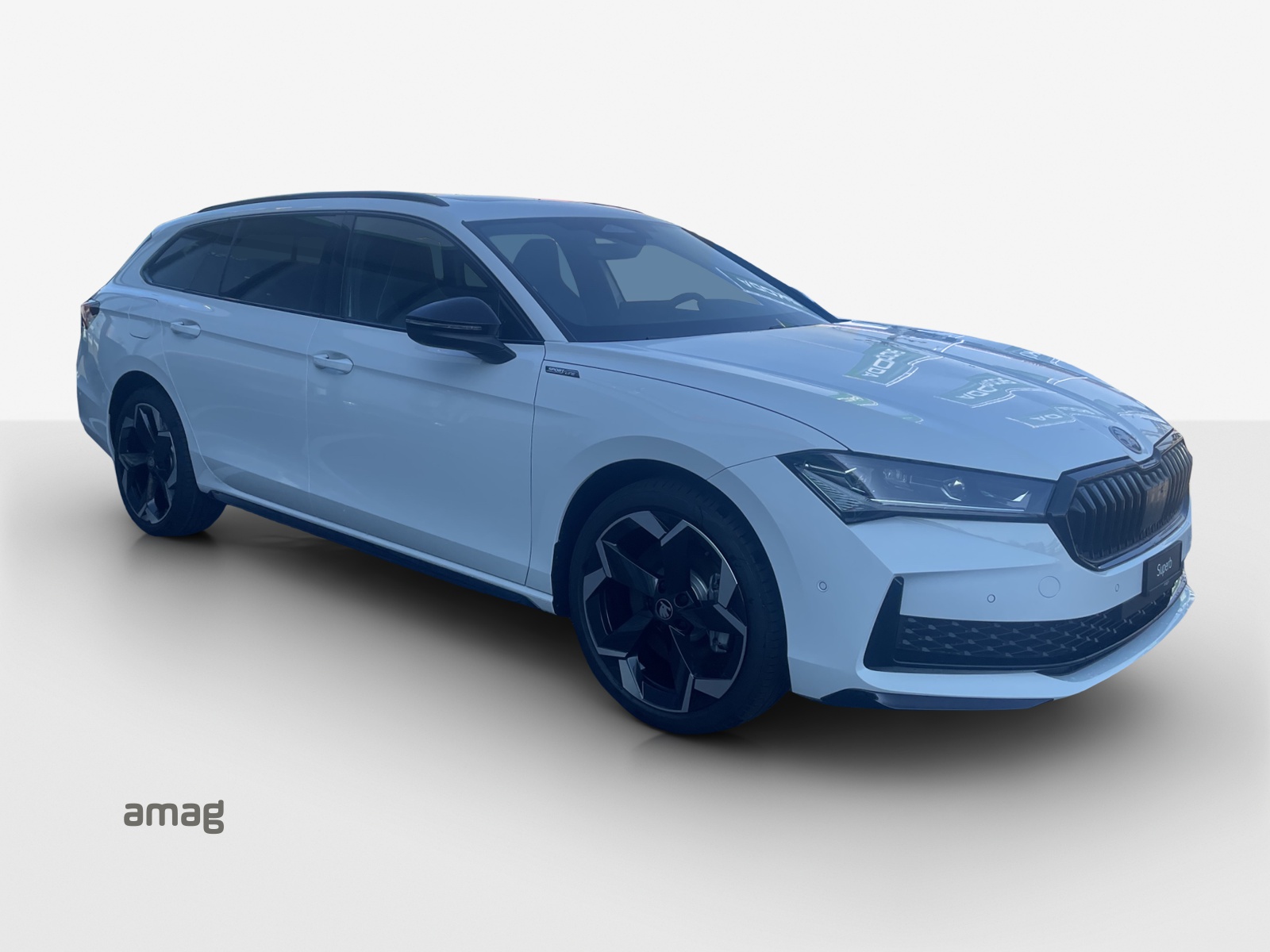 SKODA Superb Combi 1.5 TSI PHEV Sportline DSG-image-5