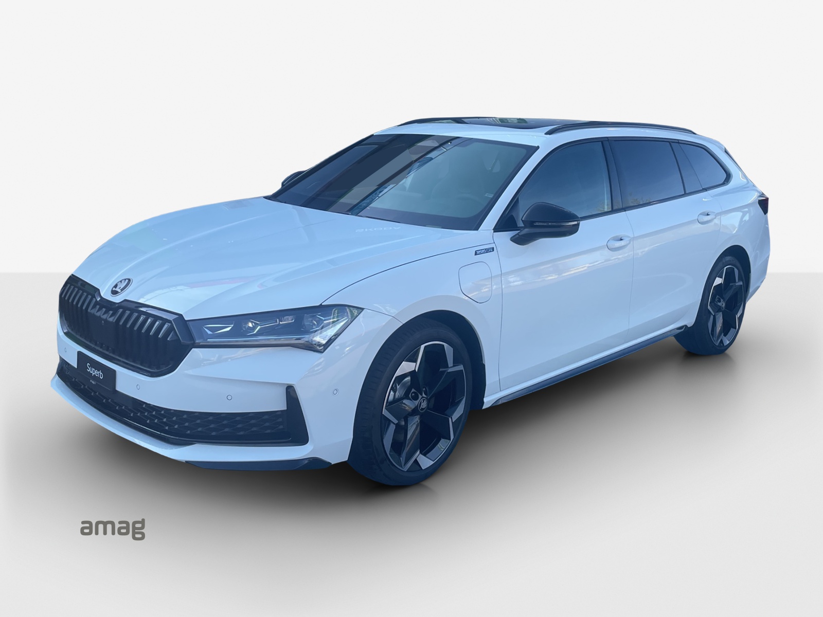 SKODA Superb Combi 1.5 TSI PHEV Sportline DSG-image-0