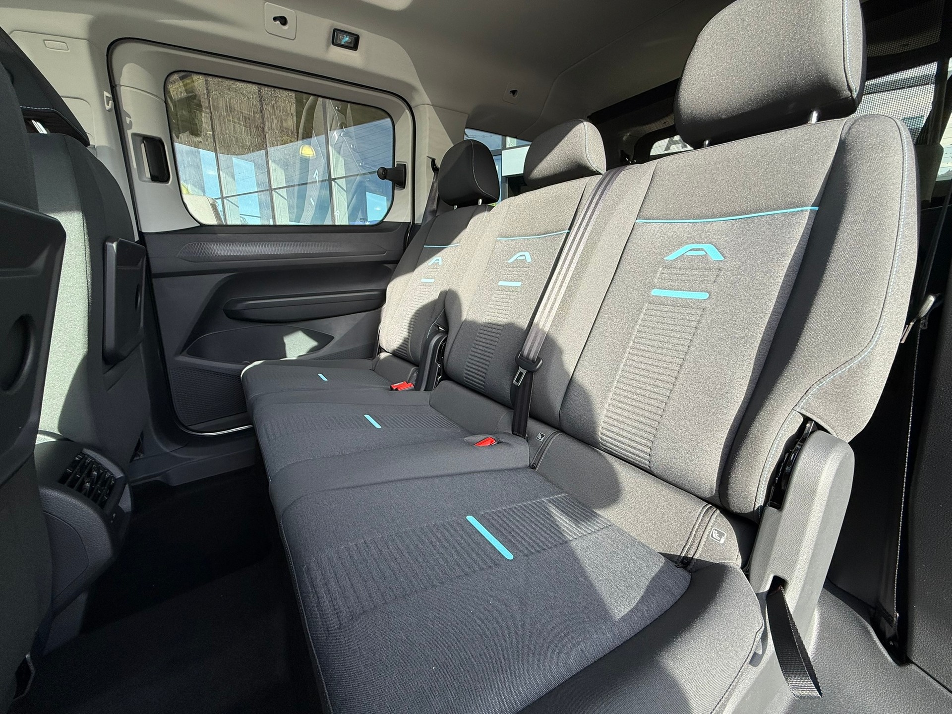 FORD Grand Tourneo Connect 2.0 EcoBlue AWD Active-image-7