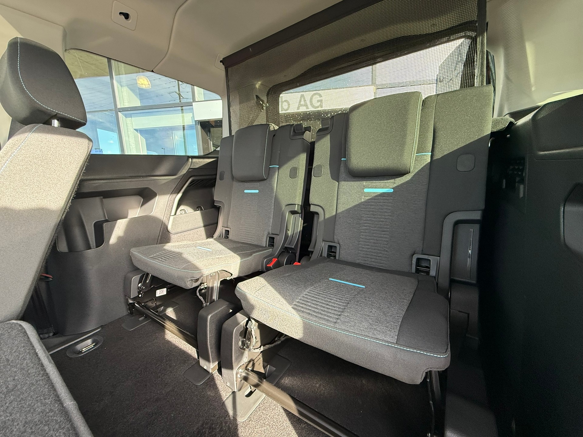 FORD Grand Tourneo Connect 2.0 EcoBlue AWD Active-image-8