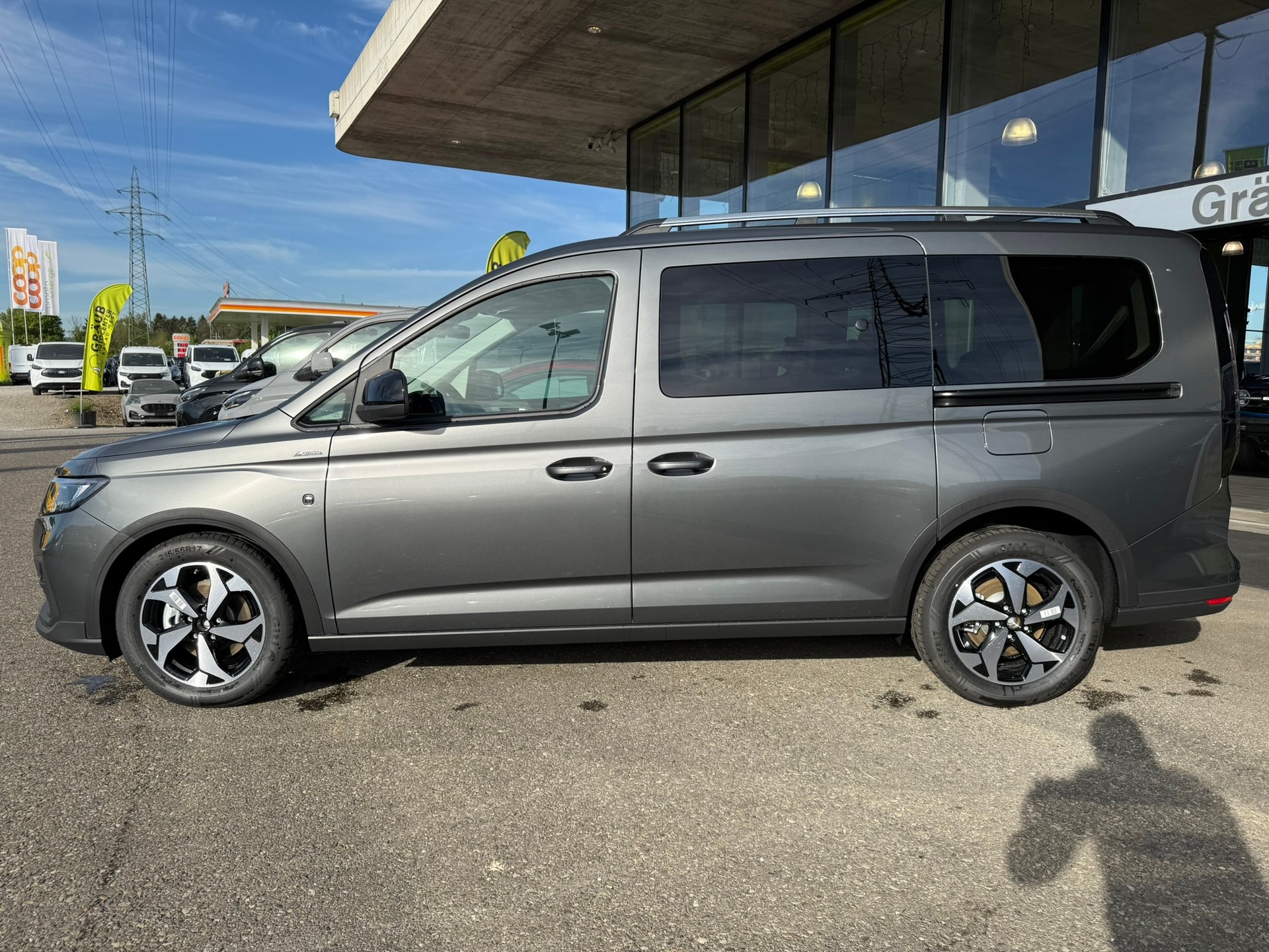 FORD Grand Tourneo Connect 2.0 EcoBlue AWD Active-image-3