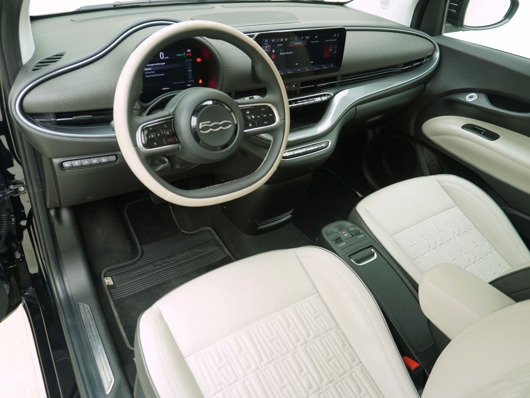 FIAT 500 La Prima-image-8