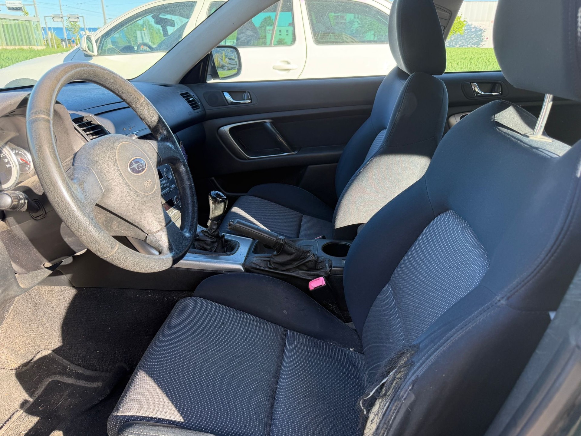SUBARU Legacy 2.0i AWD Swiss-showroom-element-3