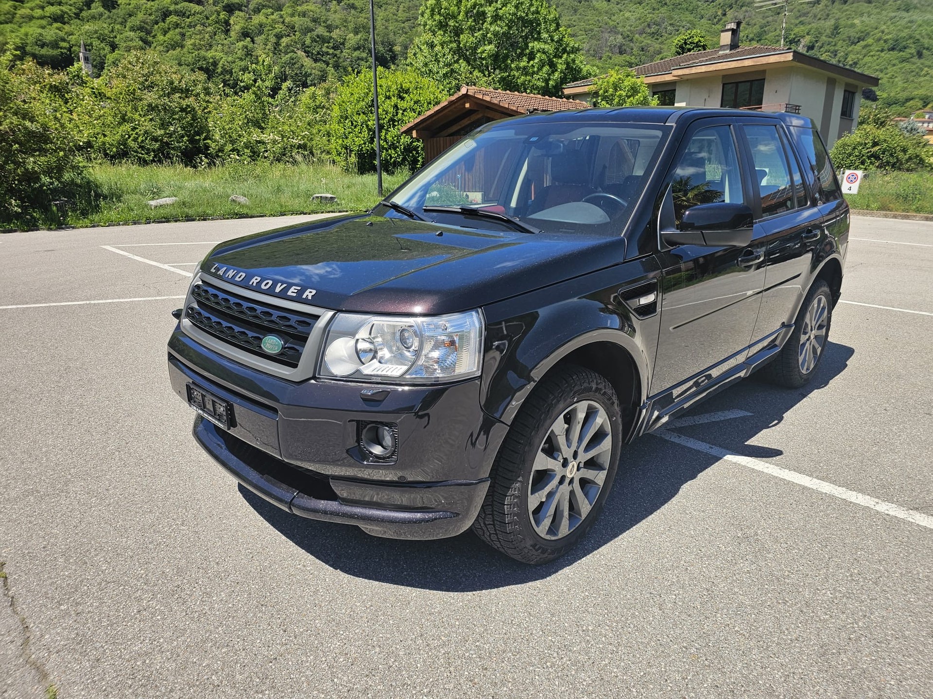 LAND ROVER Freelander 2.2 SD4 HSE Luxury Automatic-image-3