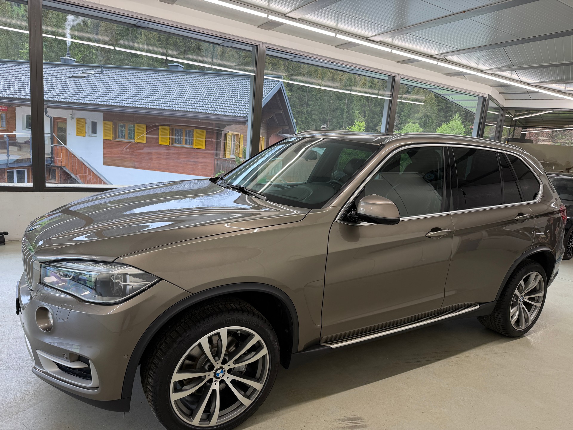 BMW X5 xDrive 40d Steptronic-image-8