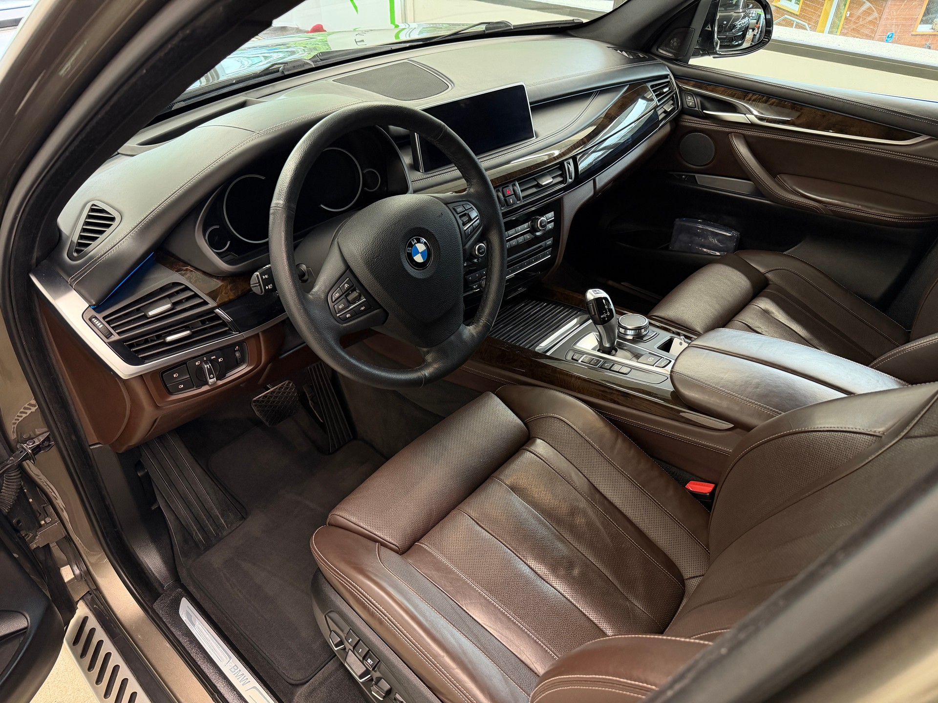 BMW X5 xDrive 40d Steptronic-image-13