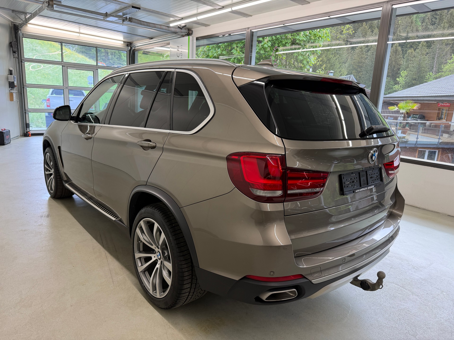 BMW X5 xDrive 40d Steptronic-image-6