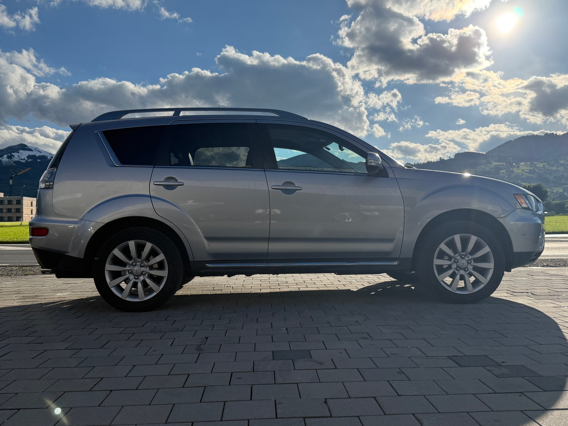 MITSUBISHI Outlander 2.2 DID Invite 4WD TC-SST-image-4