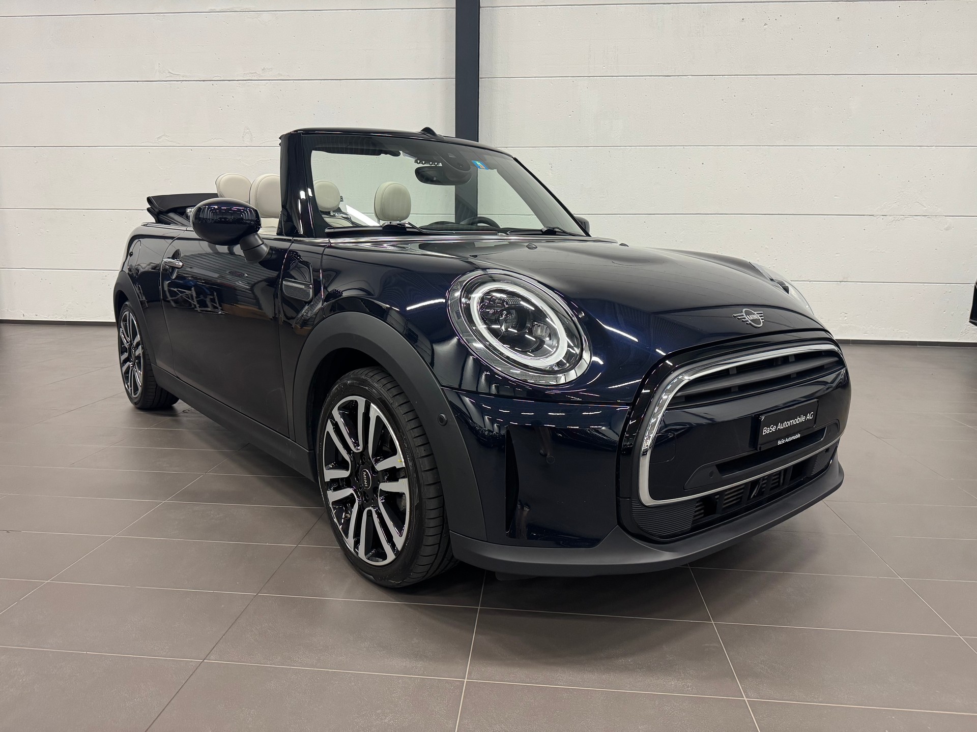 MINI Cooper Cabriolet DKG-image-1