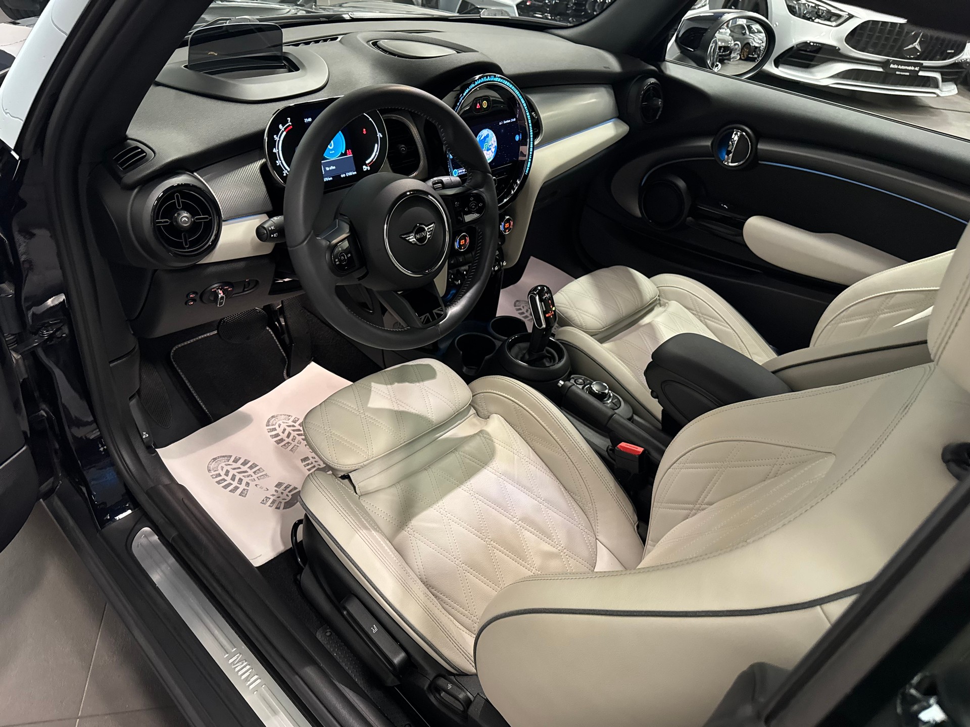 MINI Cooper Cabriolet DKG-image-19