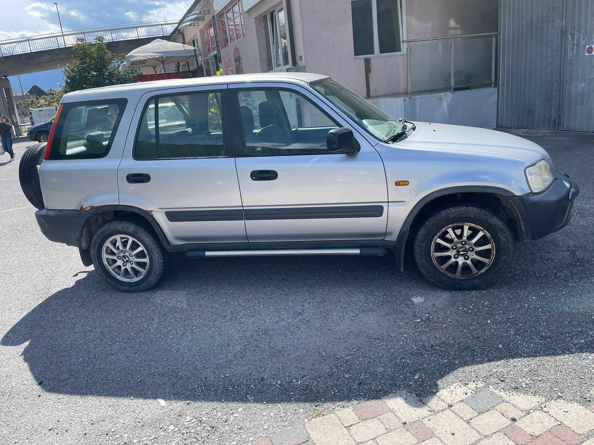 HONDA CR-V 2.0i 4WD ES-image-3
