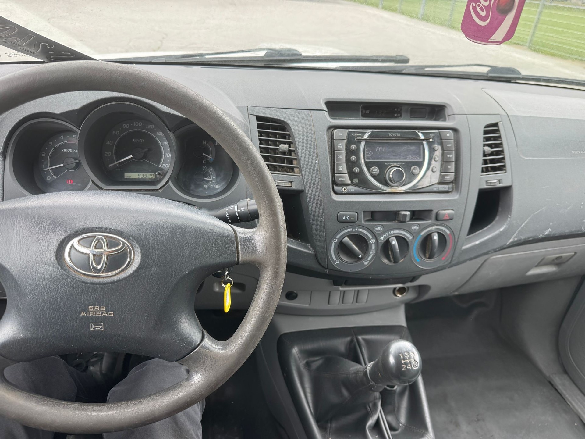 TOYOTA Hilux 4x4 SingleCab LineaLuna-image-9