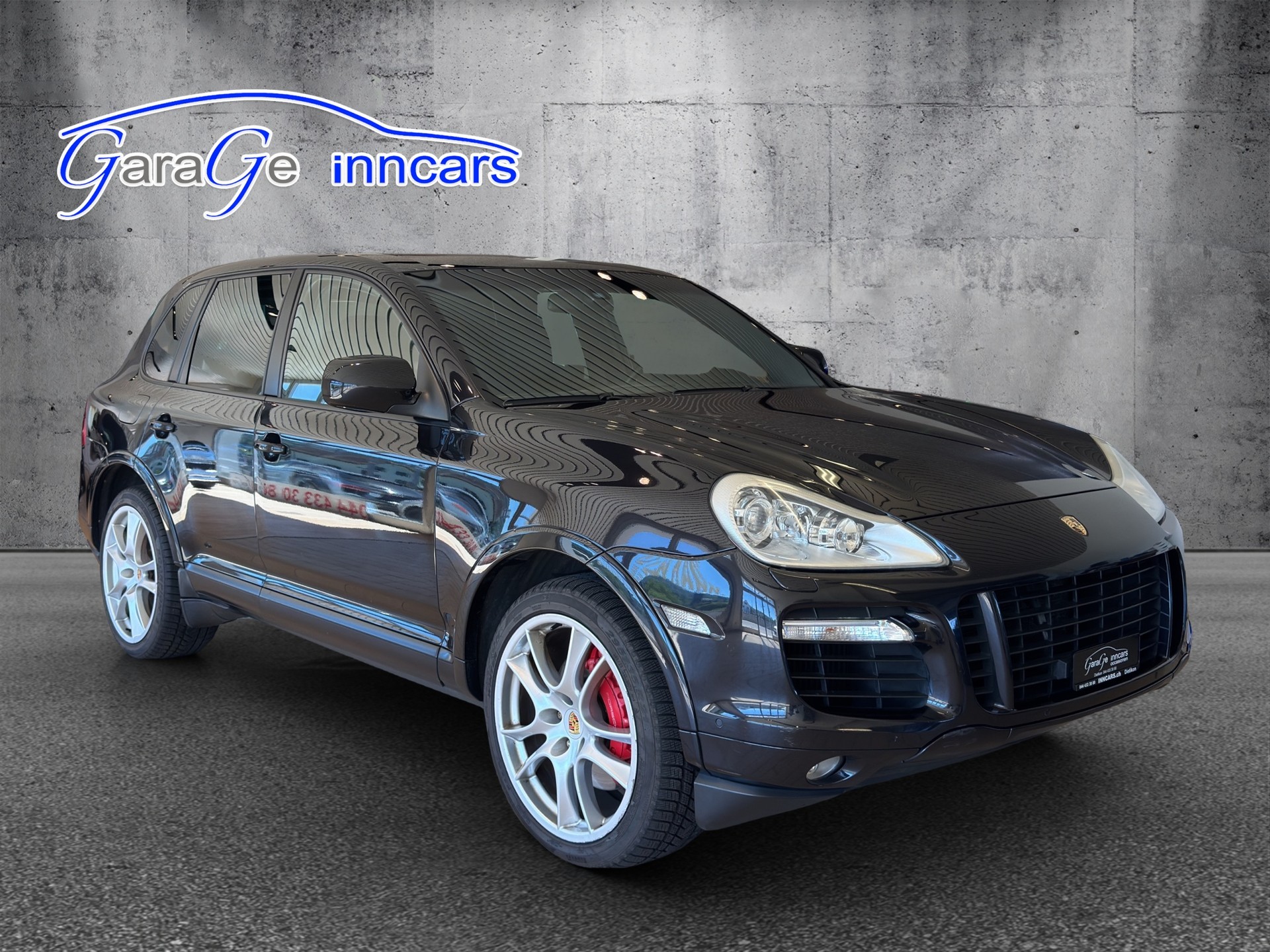 PORSCHE Cayenne Turbo-image-3