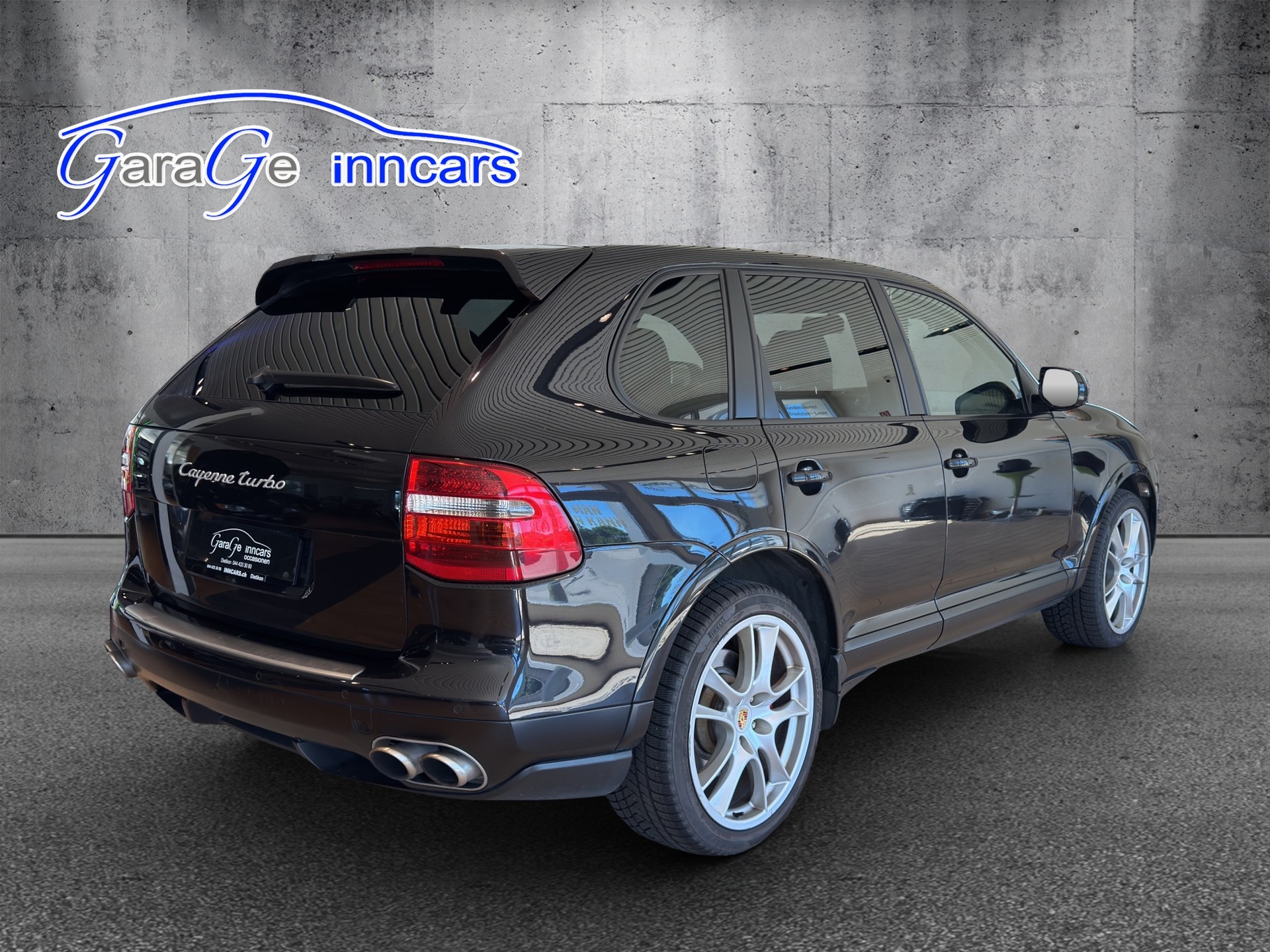 PORSCHE Cayenne Turbo-image-4