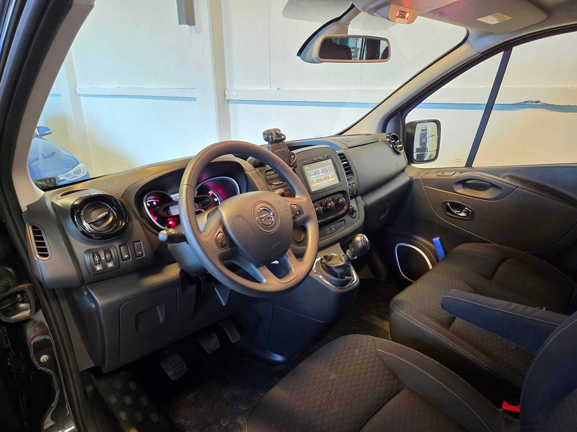 OPEL Vivaro 1.6 CDTI 2.9t L2H1 *9places* *Stock Valais*-image-5