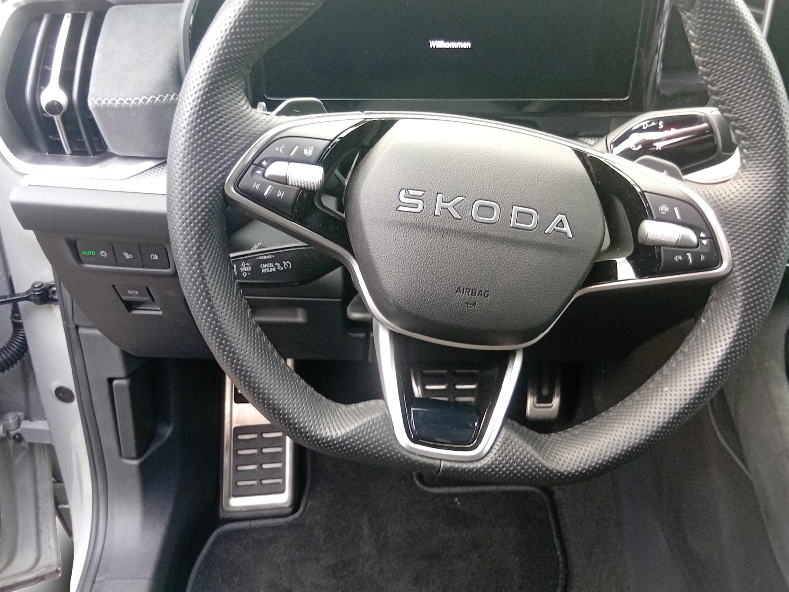 SKODA Kodiaq 2.0 TSI Sportline 4x4-image-9