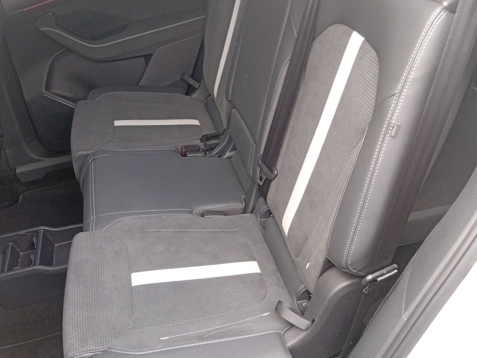 SKODA Kodiaq 2.0 TSI Sportline 4x4-image-11