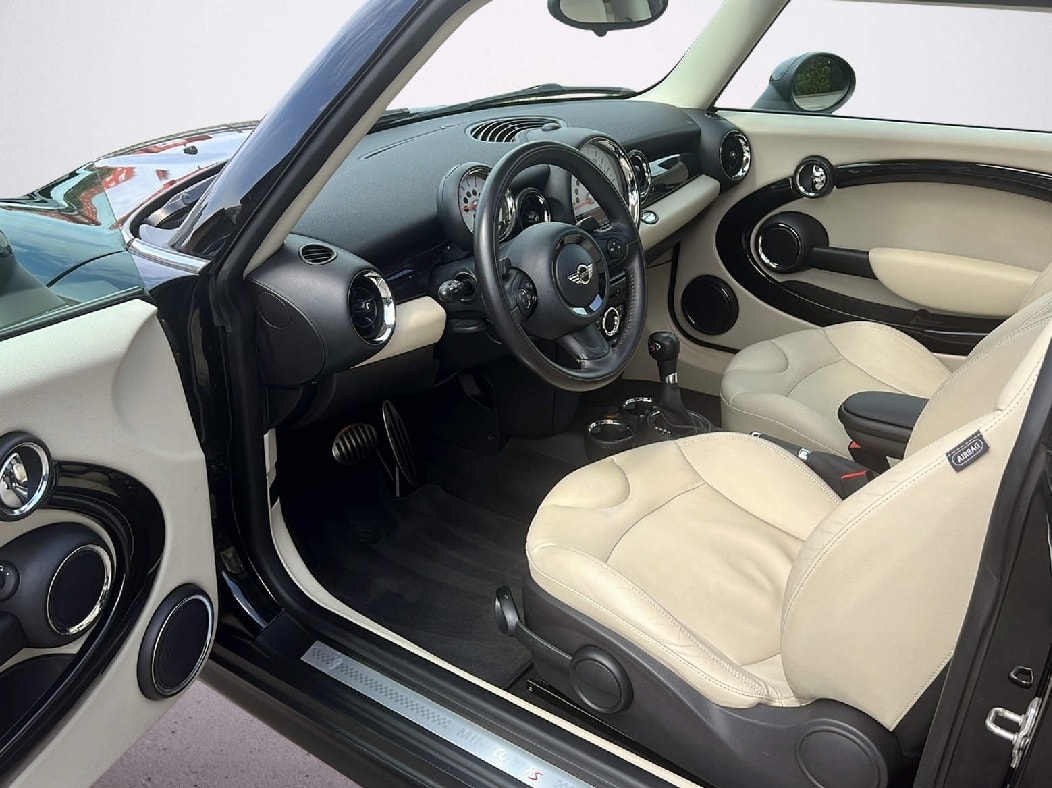 MINI 1.6i Cooper S-image-5