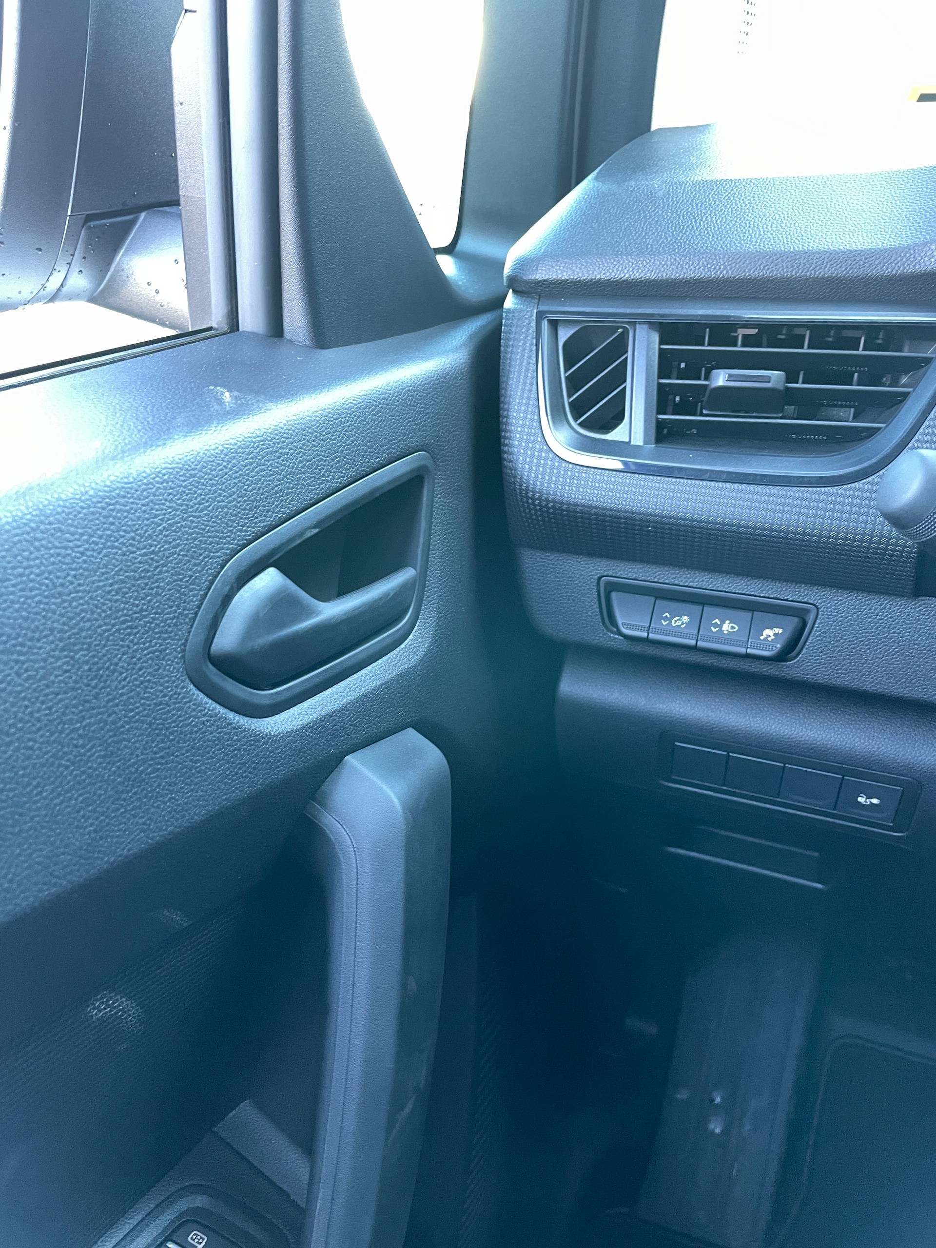 NISSAN Townstar EV45 kWh 22kW L2 Acenta-image-14
