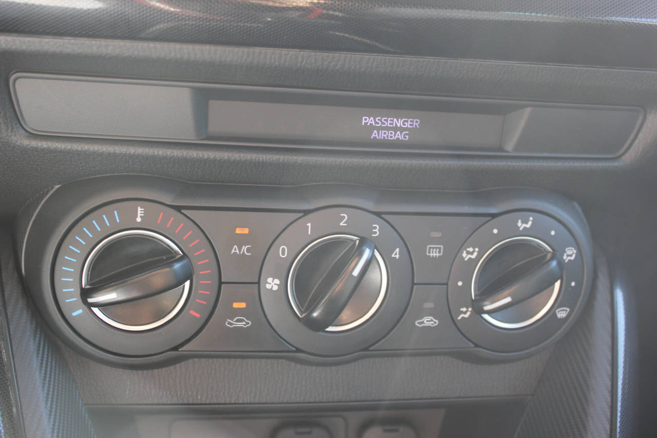 MAZDA 2 1.5 90 Ambition-image-13