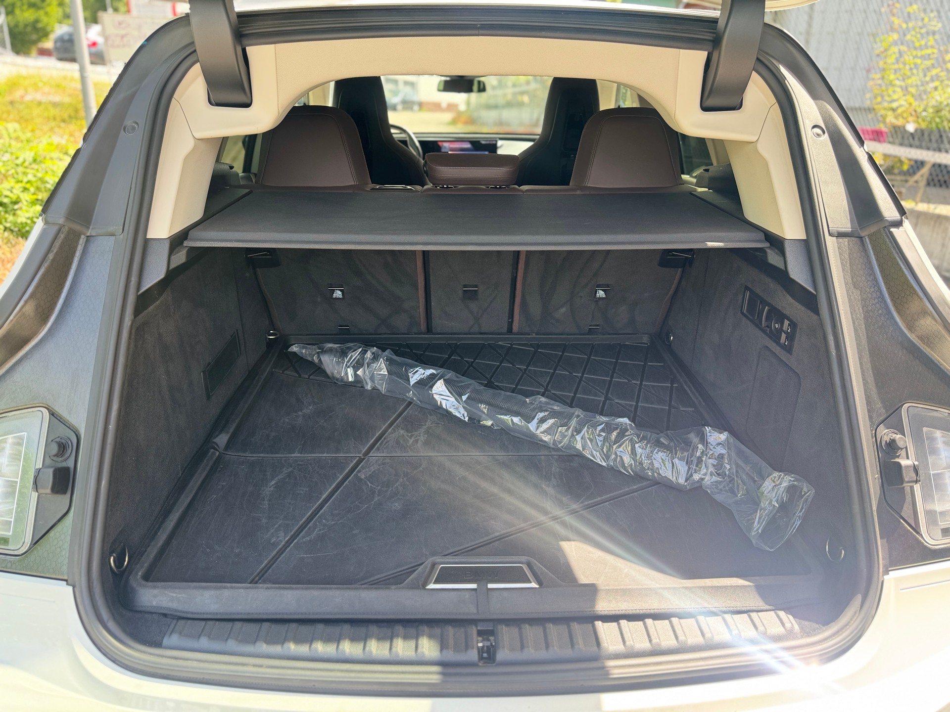 BMW iX xDrive40-image-9