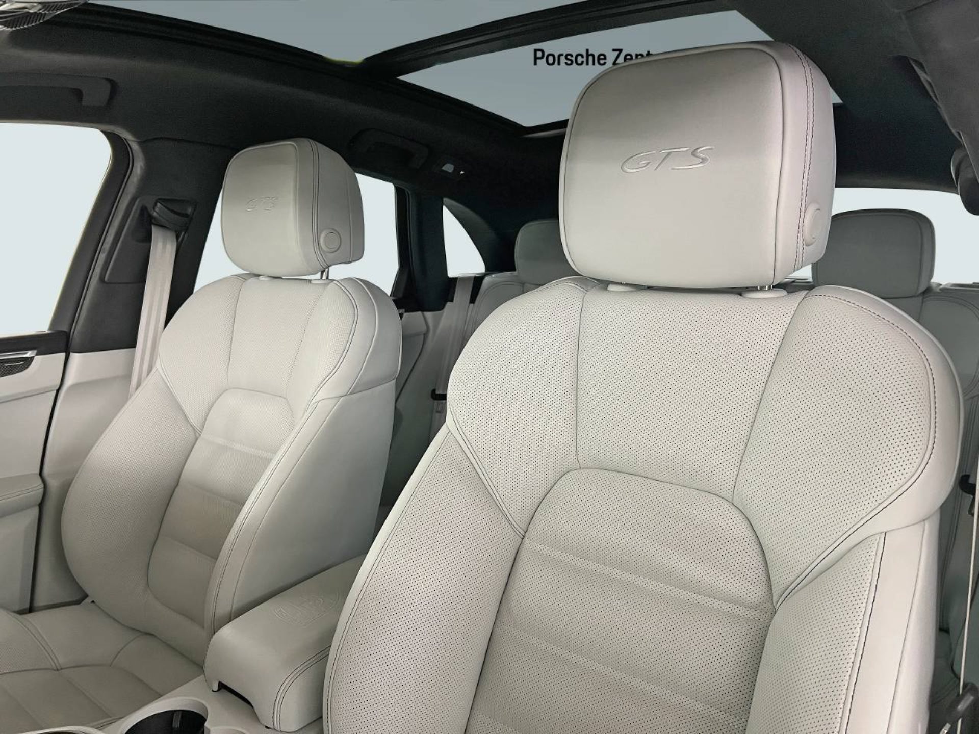 PORSCHE Macan GTS-image-4