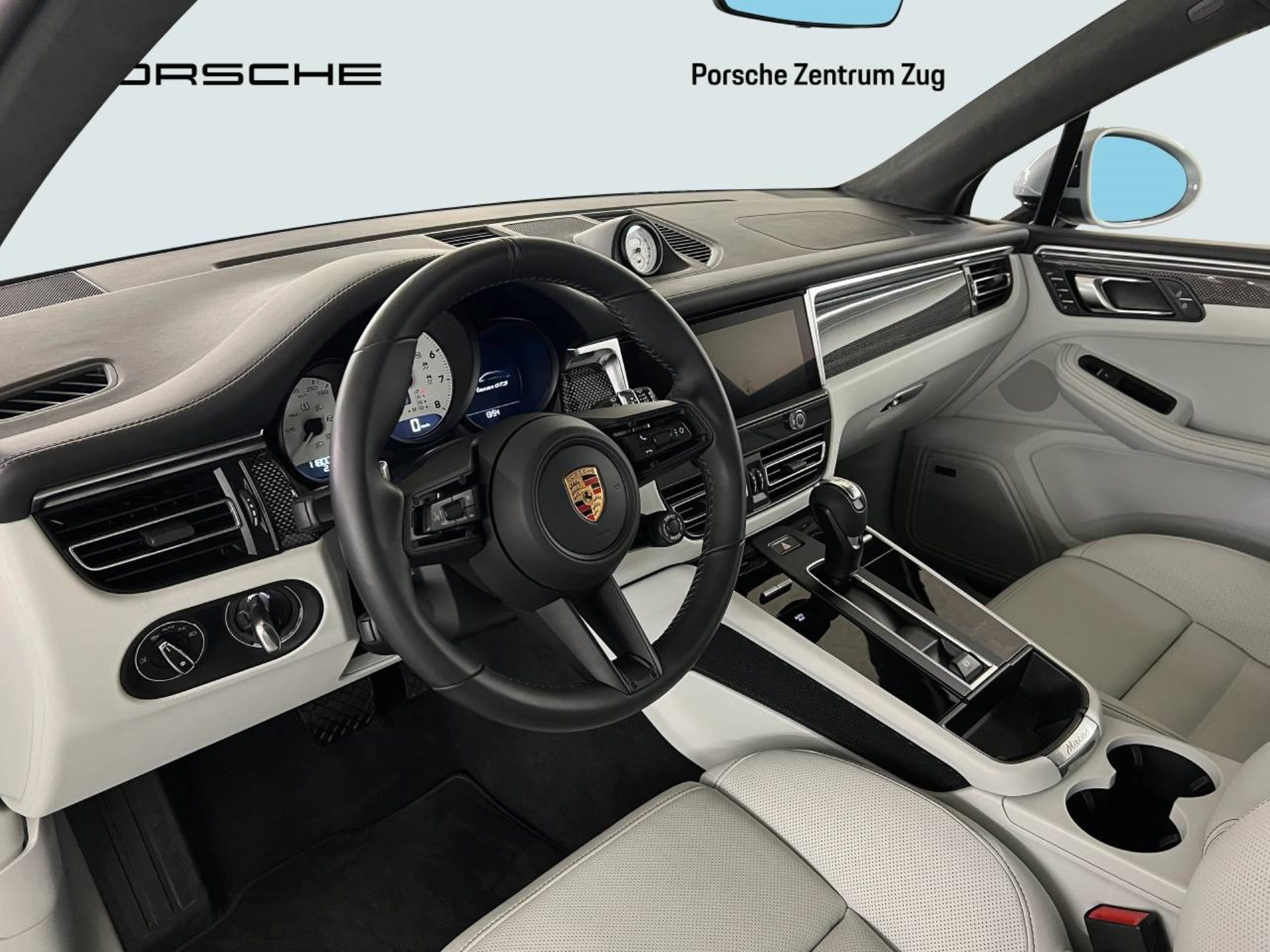 PORSCHE Macan GTS-image-3