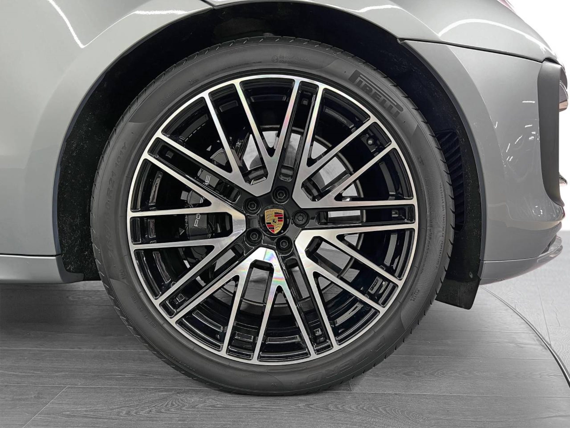 PORSCHE Macan GTS-image-10