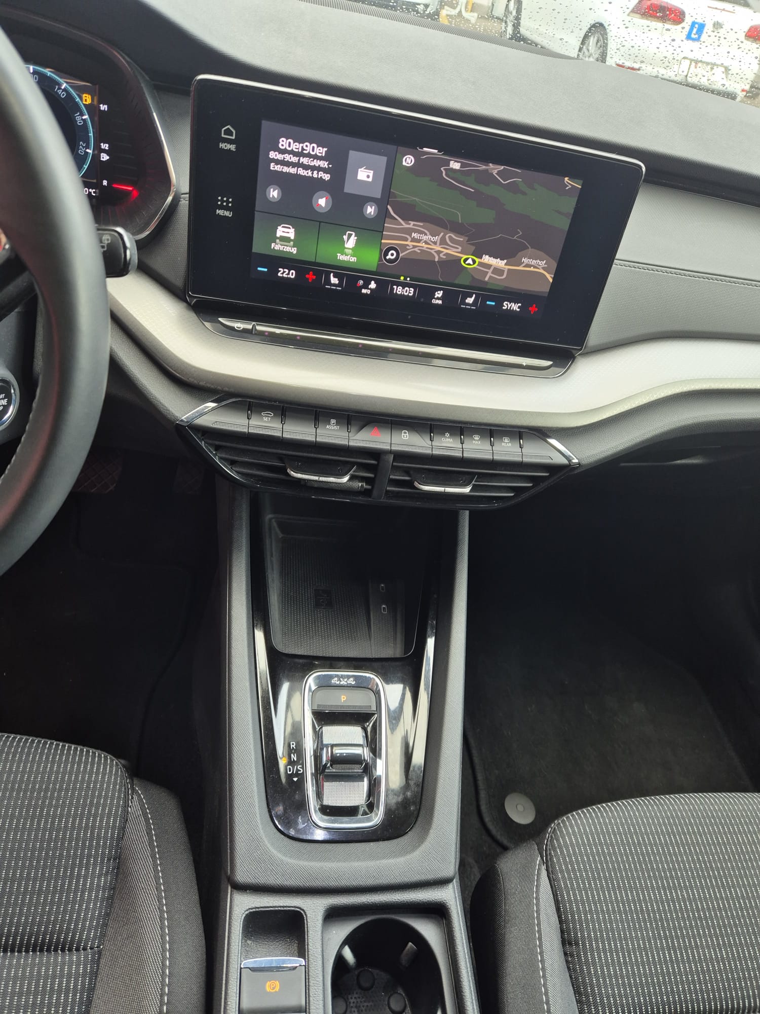 SKODA Octavia Combi 2.0 TDI DSG Ambition 4x4-image-9