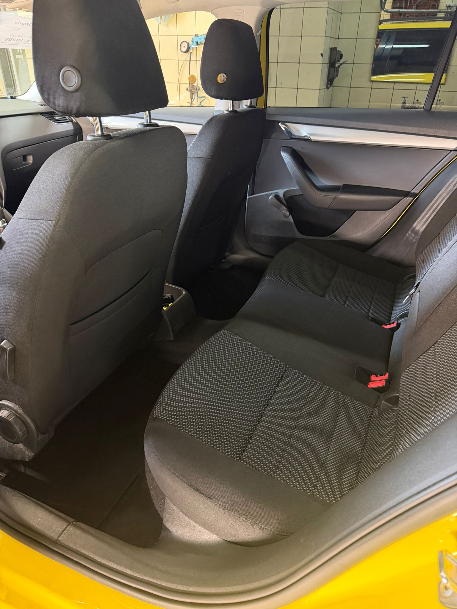 SKODA Octavia Combi 1.4 TSI Ambition DSG-image-3