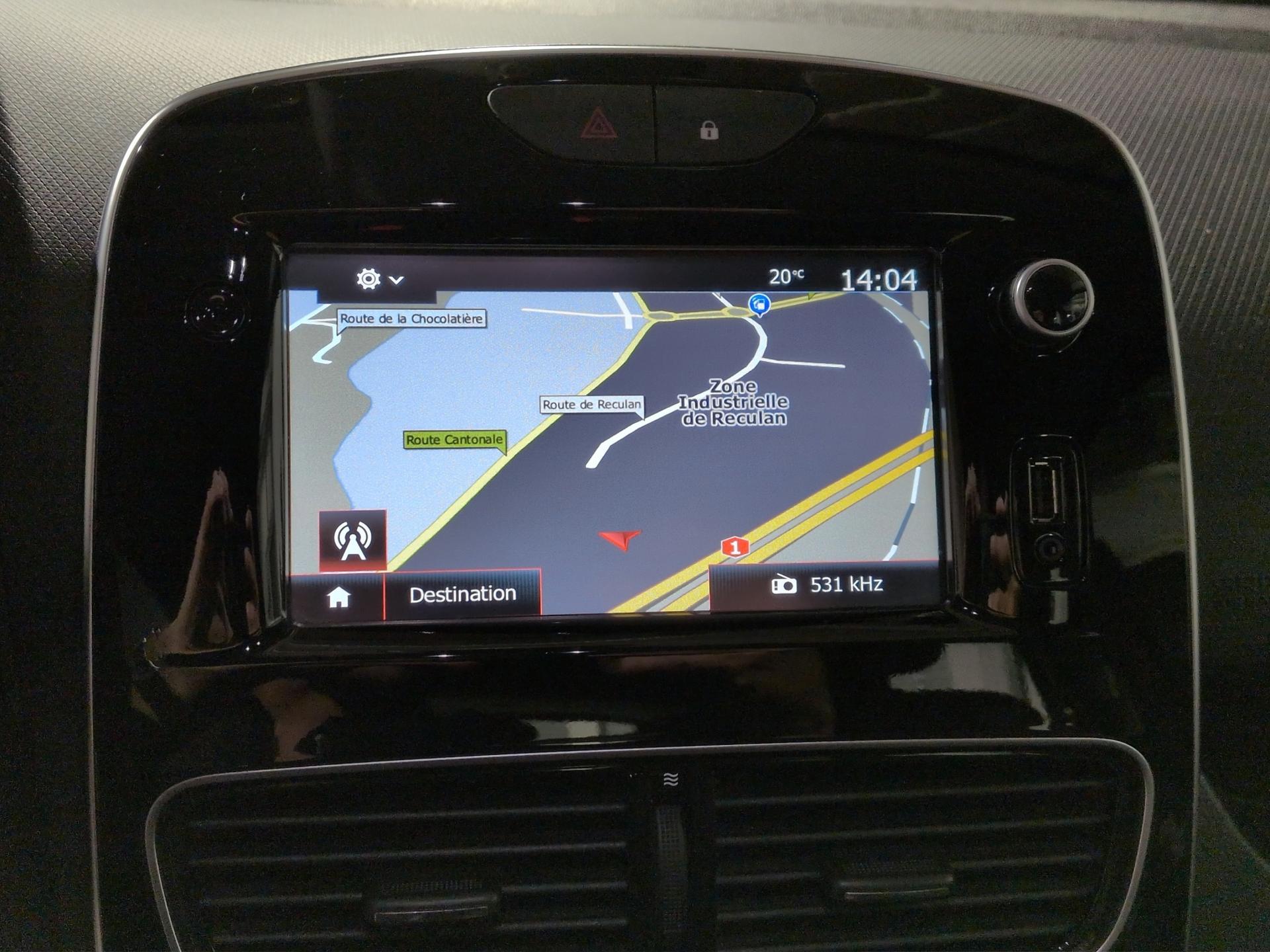 RENAULT Clio Grandtour 1.2 16V T Intens-image-12