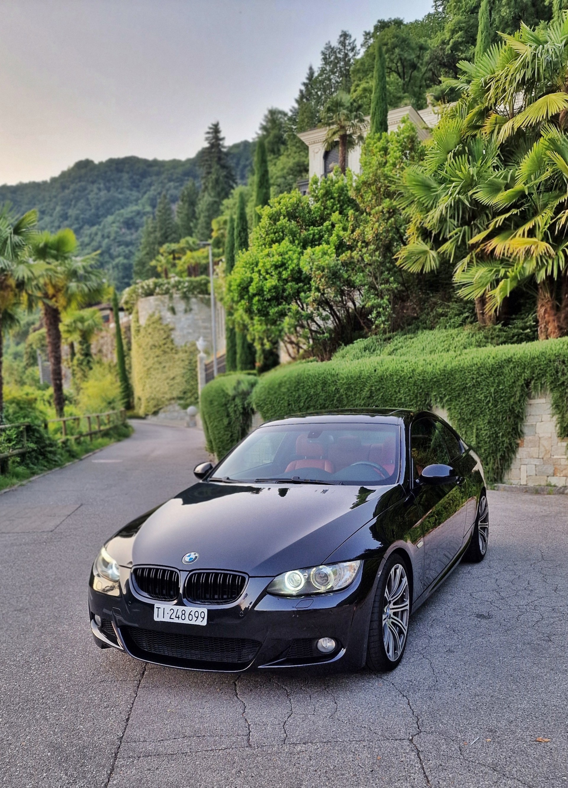 BMW 335d Coupé M Sportpaket Steptronic-image-3