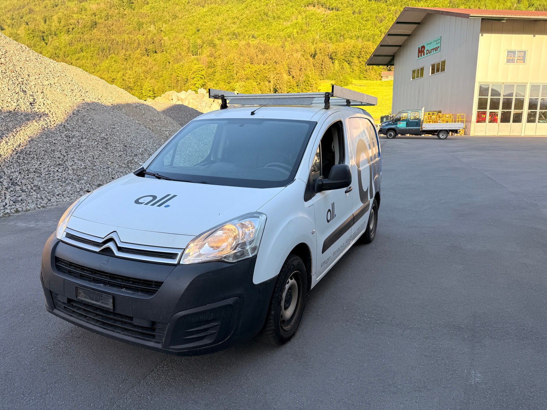 CITROEN Berlingo 1.6 VTi 98 Business-image-1
