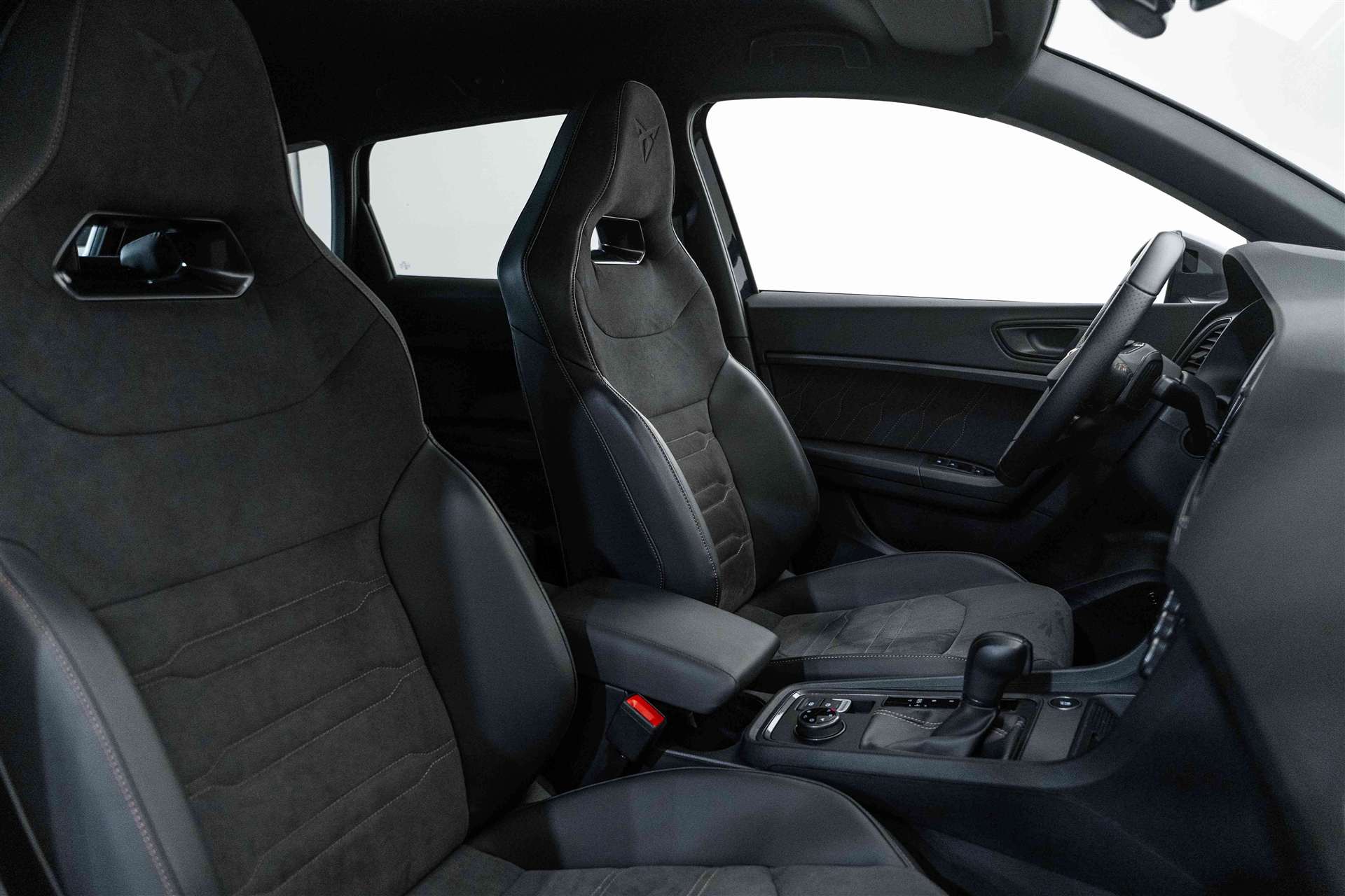 CUPRA Ateca 2.0TSI VZ 4Drive DSG 300PS-image-11